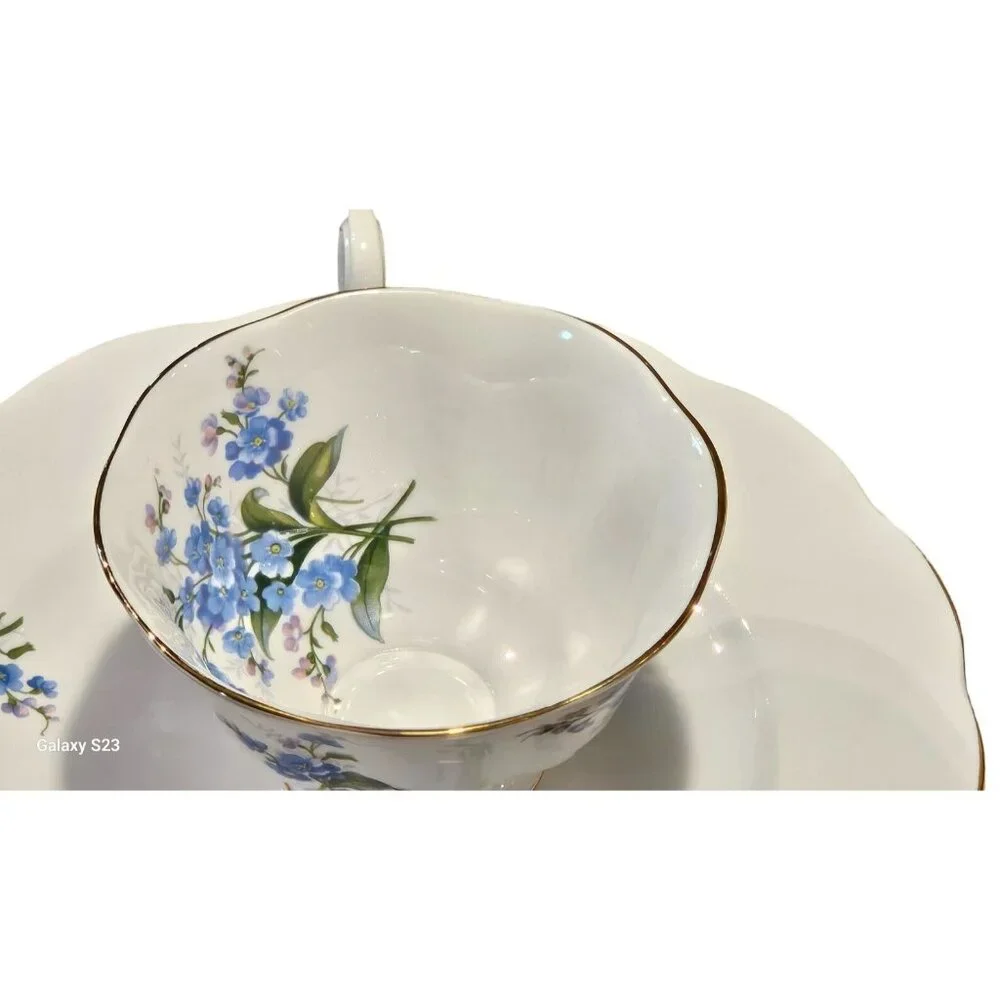 Teacup & Saucer Royal Albert Forget-Me-Not Bone China  Gold Trim‎ Floral Design